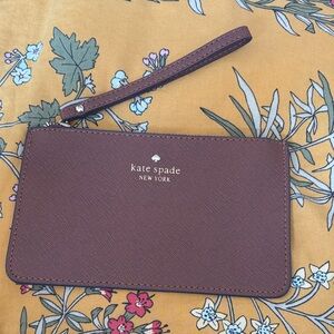 NWOT Kate Spade New York brown Leather Wristlet 8" x 5" Sleek & Classy w/Zipper